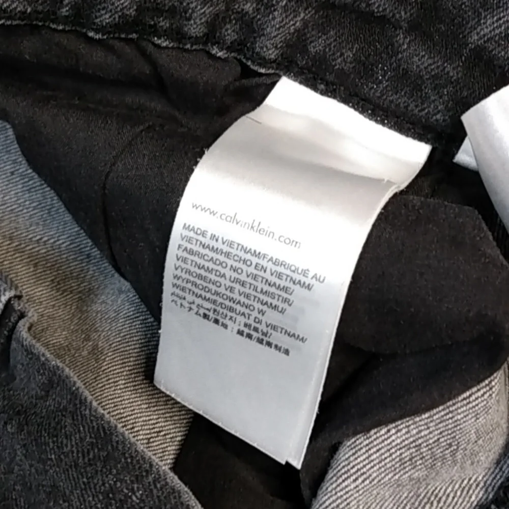 Calvin Klein Jeans - Picture 6 of 10